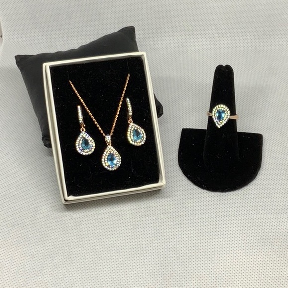 Blue Topaz Rose Gold Set - Picture 4 of 4